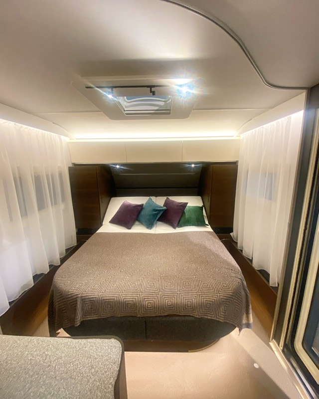 camper letto centrale s