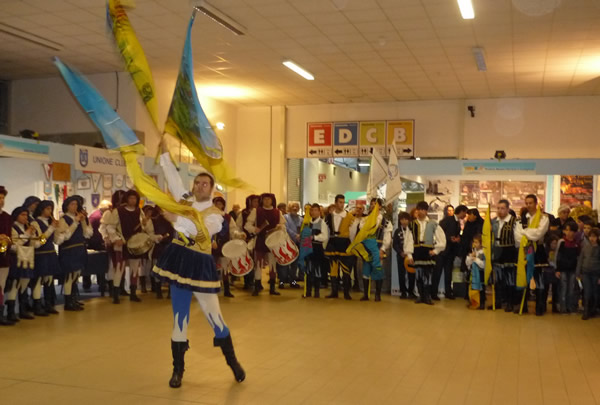 tourit_1_sbandieratore_Fivizzano_s