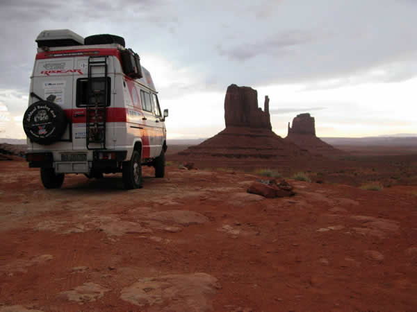 monument valley -arizona -usa_s