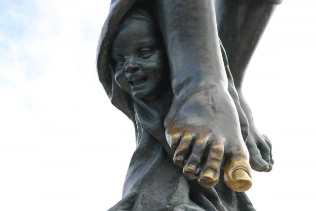 nuoro particolare statua redentore