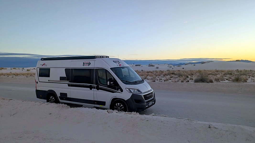 13 White Sands van al tramonto