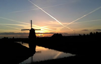 olanda Volendam scorcio mulini tramonto 200s
