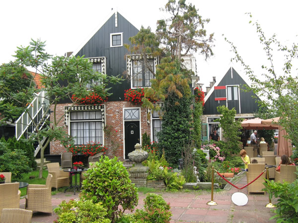 28_edam