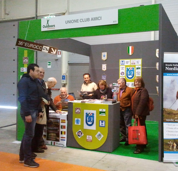 Stand_UCA_s