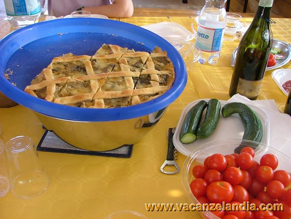 marche_cantiano_raduno_camping_ginestre_catria_pranzo_3