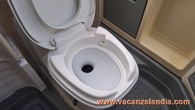 installazione twusch thetford toilette camper 25