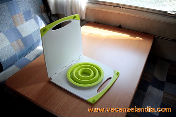 tagliere_con_colino_camper_03